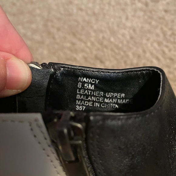 Booties Shoemint size 8.5M in great pre Owned condition, Nancy style - Picture 9 of 9